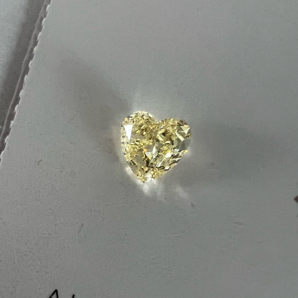 2.11 Carats Yellow Diamond (Lab)